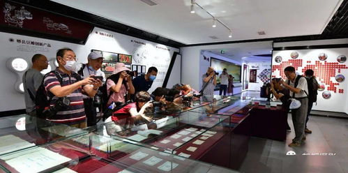 协会资讯丨郫都摄影家赴郫县豆瓣厂开展非物质文化遗产主题采风创作活动